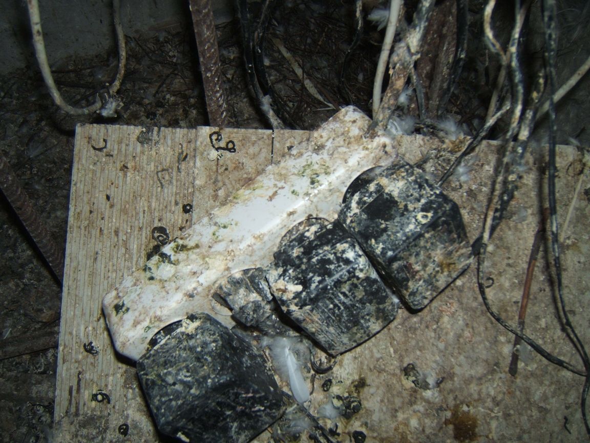 outlets.jpg