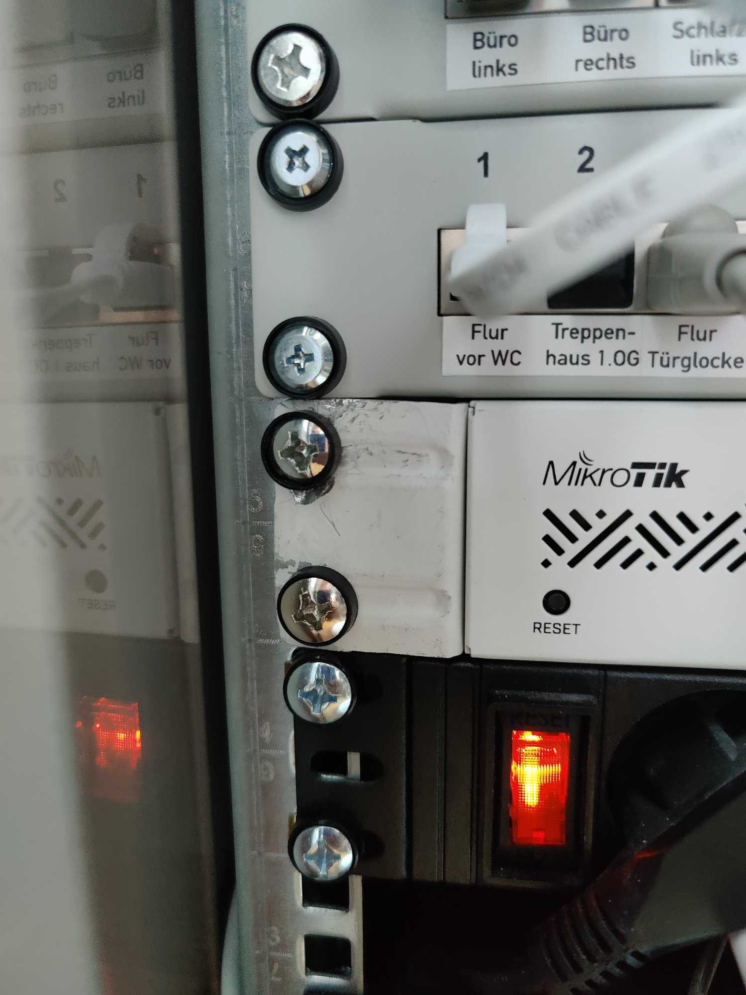 10in rack with Mikrotik closeup.jpg