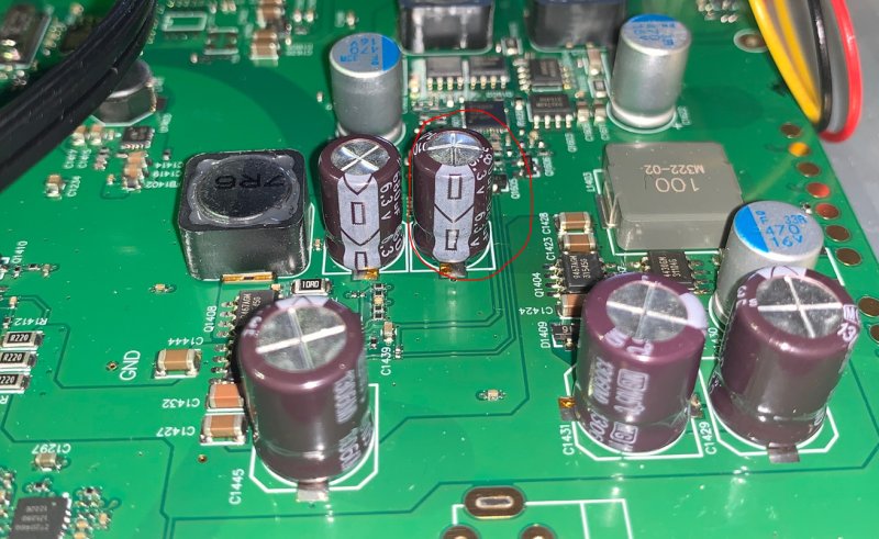 2020-09-07-mikrotik-capacitors1.jpg